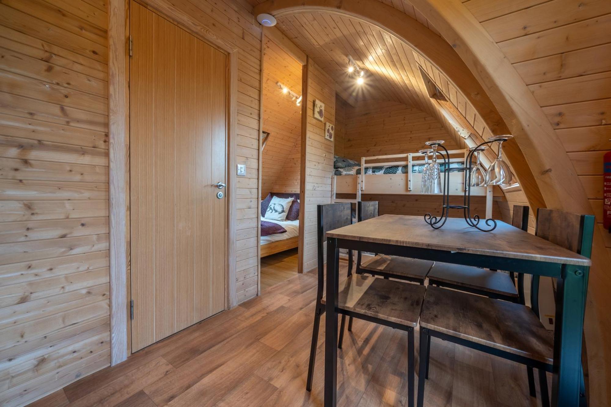 Borrett Escapes - Luxury Pods Lodge