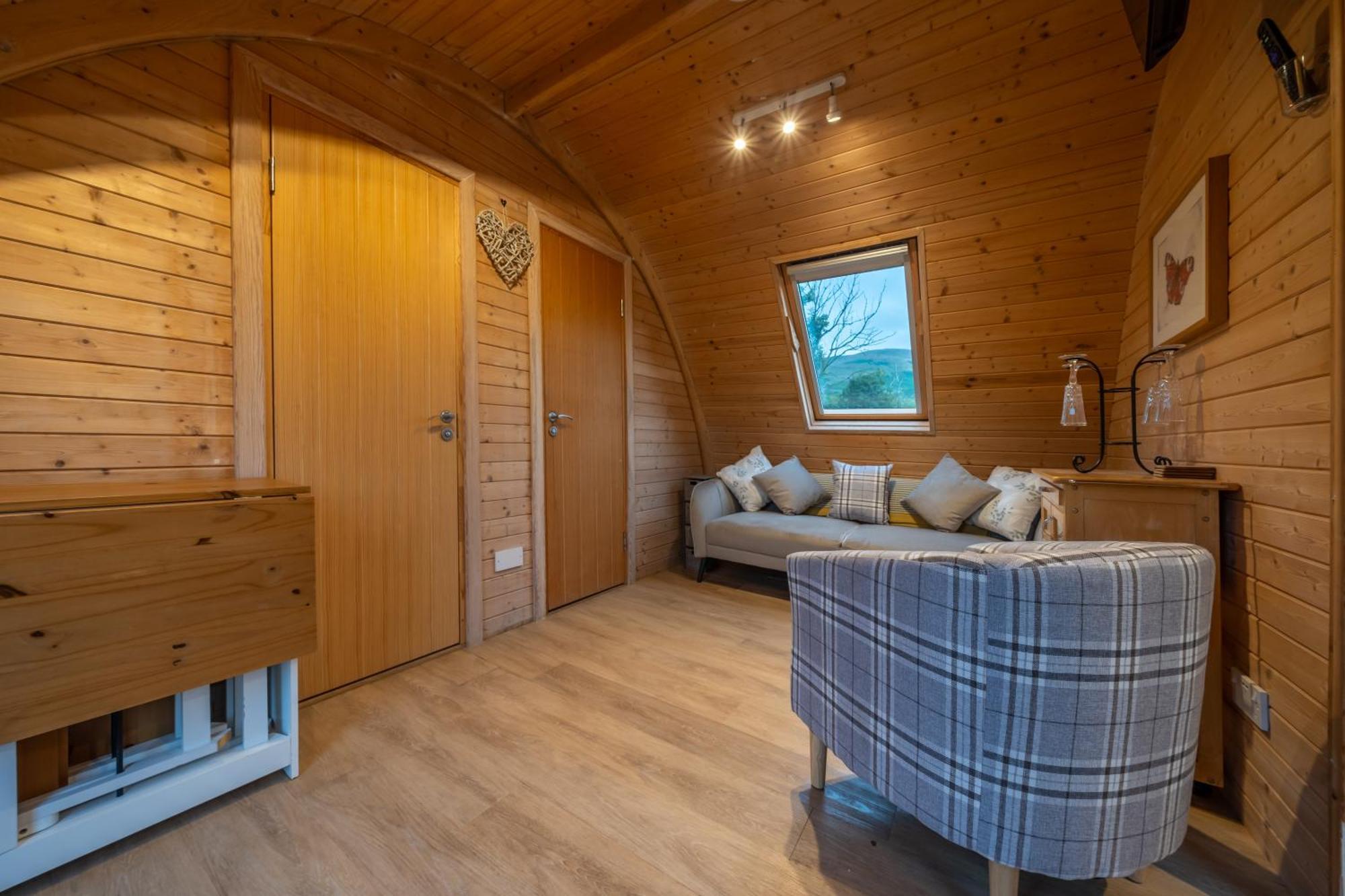 Borrett Escapes - Luxury Pods *