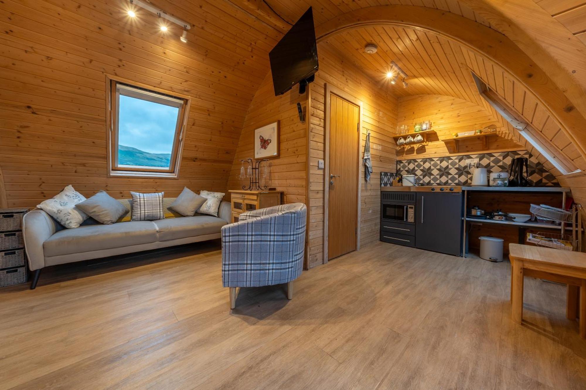 Borrett Escapes - Luxury Pods