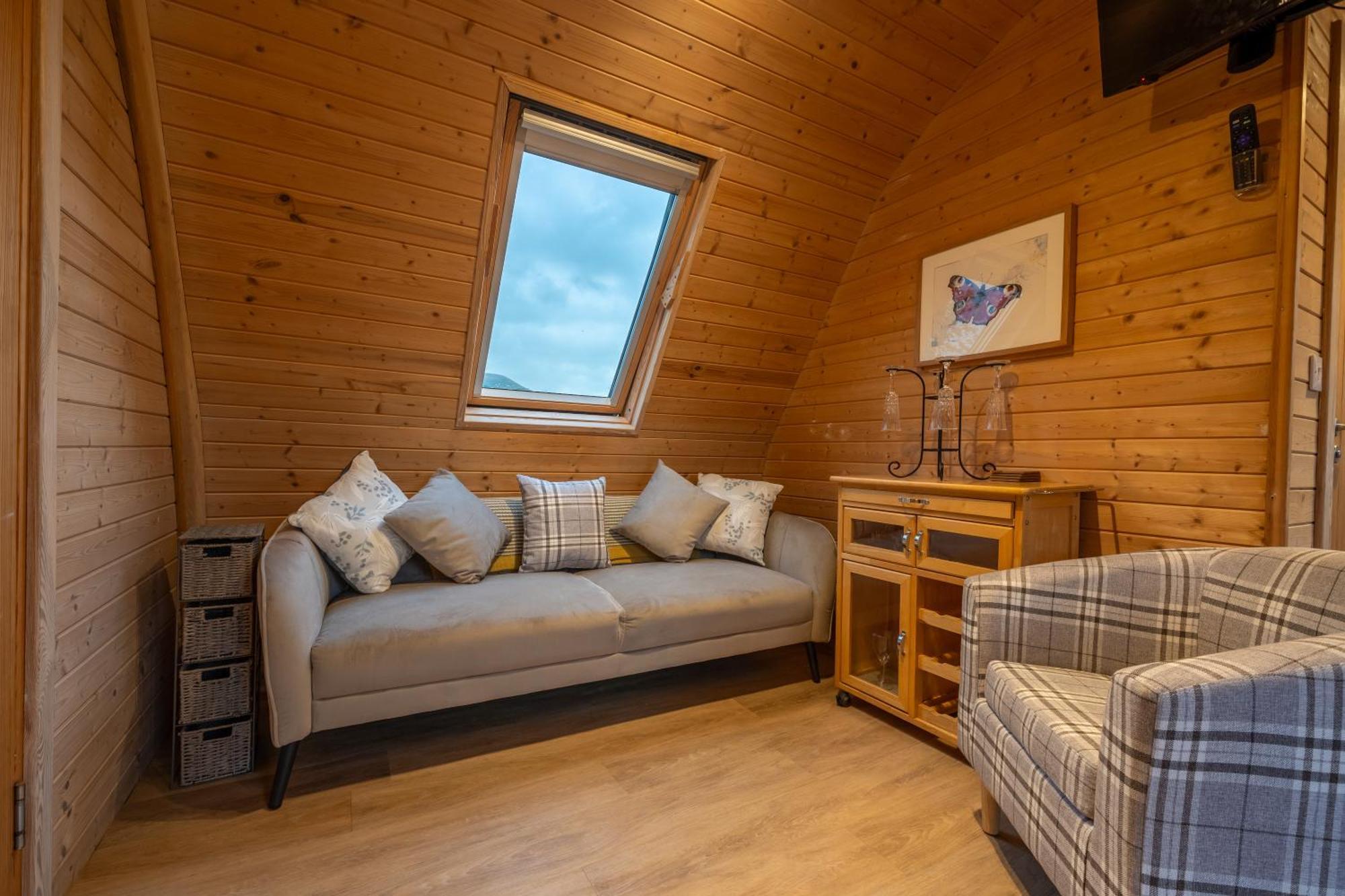 Borrett Escapes - Luxury Pods Lodge