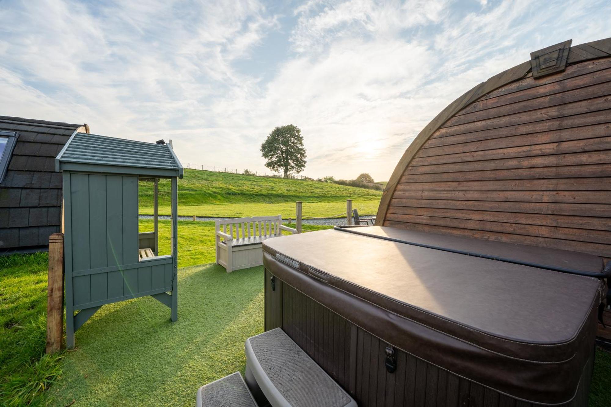 Borrett Escapes - Luxury Pods Lodge *
